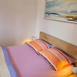 Veselka Ultra Europa 200 Meters Apartamento